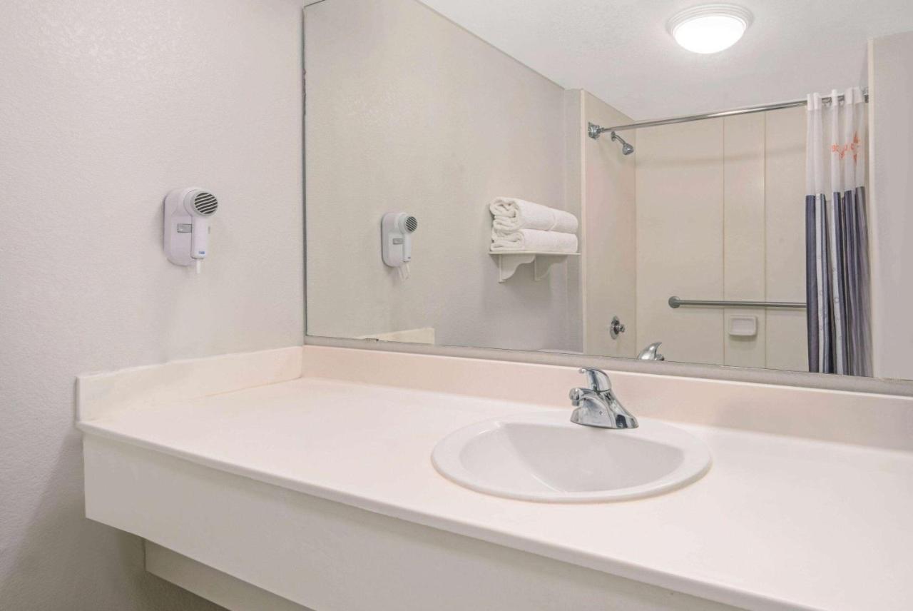 La Quinta By Wyndham San Antonio Airport Hotel Luaran gambar