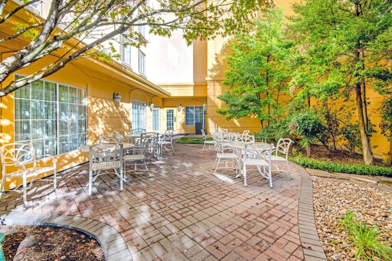 La Quinta By Wyndham San Antonio Airport Hotel Luaran gambar